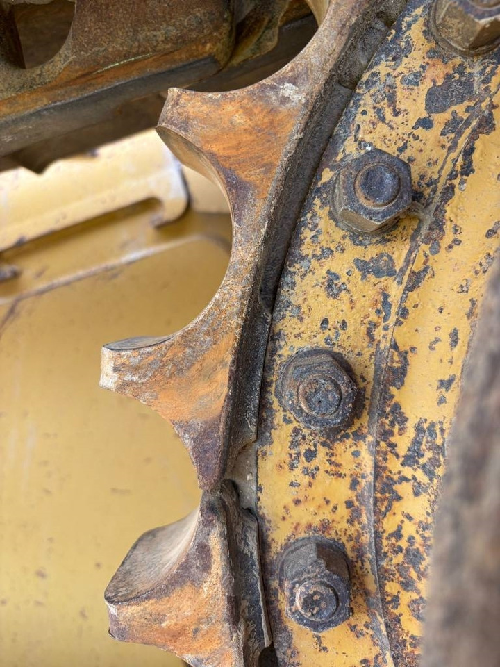 CAT D 6 N LGP (Under Preparation) - Buldožer: slika 4 CAT D 6 N LGP (Under Preparation) - Buldožer: slika 4