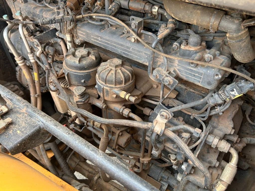 Utovarivač točkaš Hyundai HL 970: slika 23