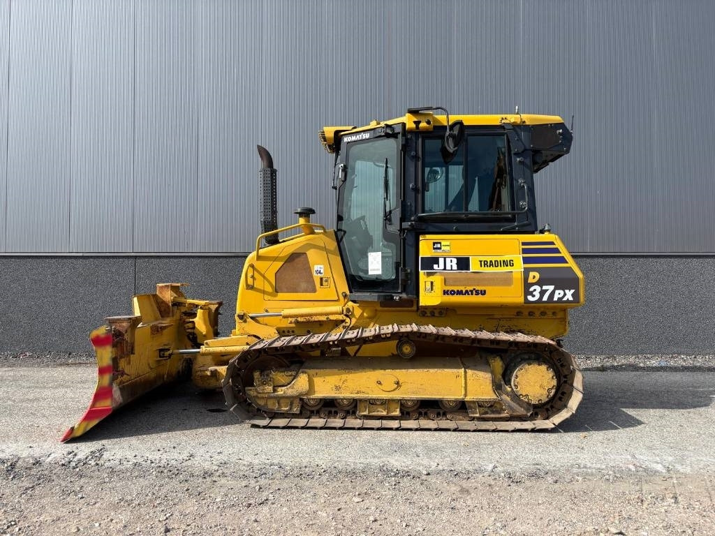Komatsu D37 PX-23 - Buldožer: slika 2 Komatsu D37 PX-23 - Buldožer: slika 2