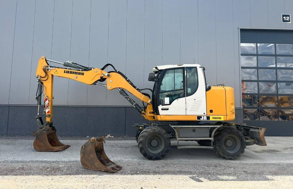 Liebherr A 912 Compact (2 Buckets) - Bager točkaš: slika 1 Liebherr A 912 Compact (2 Buckets) - Bager točkaš: slika 1