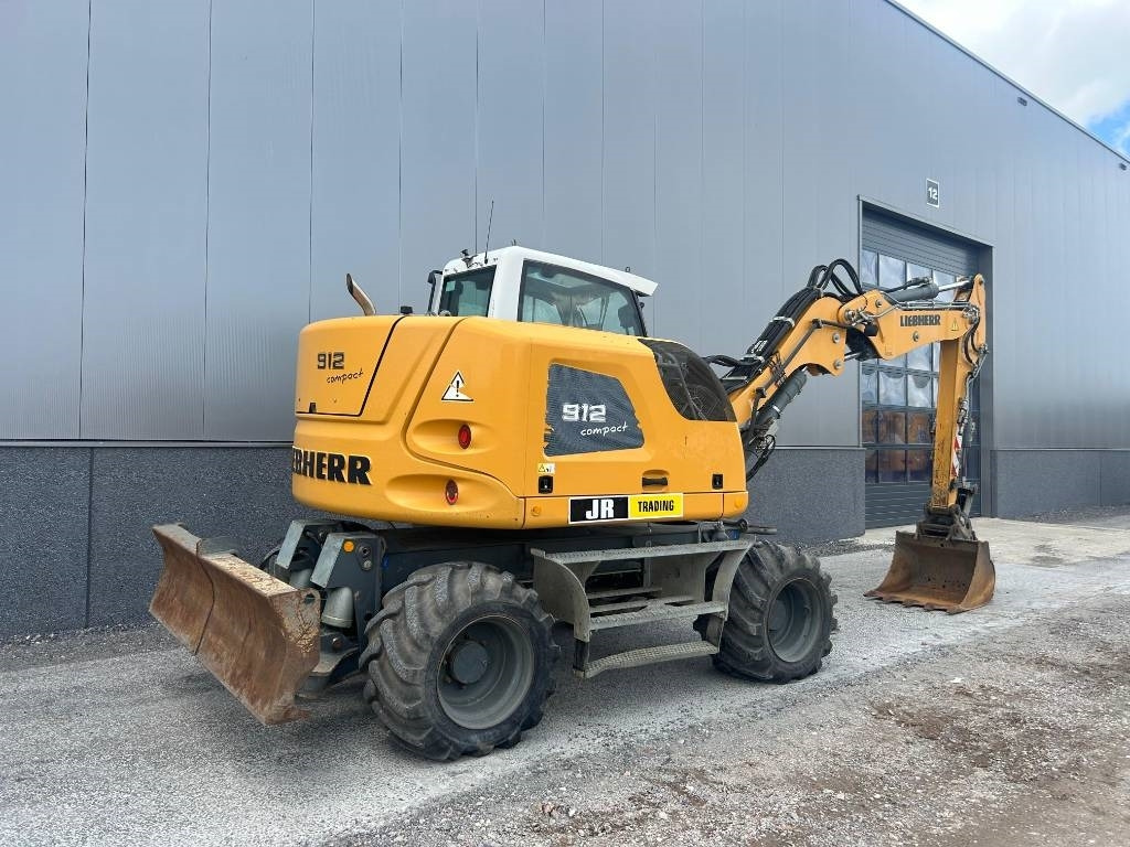 Liebherr A 912 Compact (2 Buckets) - Bager točkaš: slika 5 Liebherr A 912 Compact (2 Buckets) - Bager točkaš: slika 5