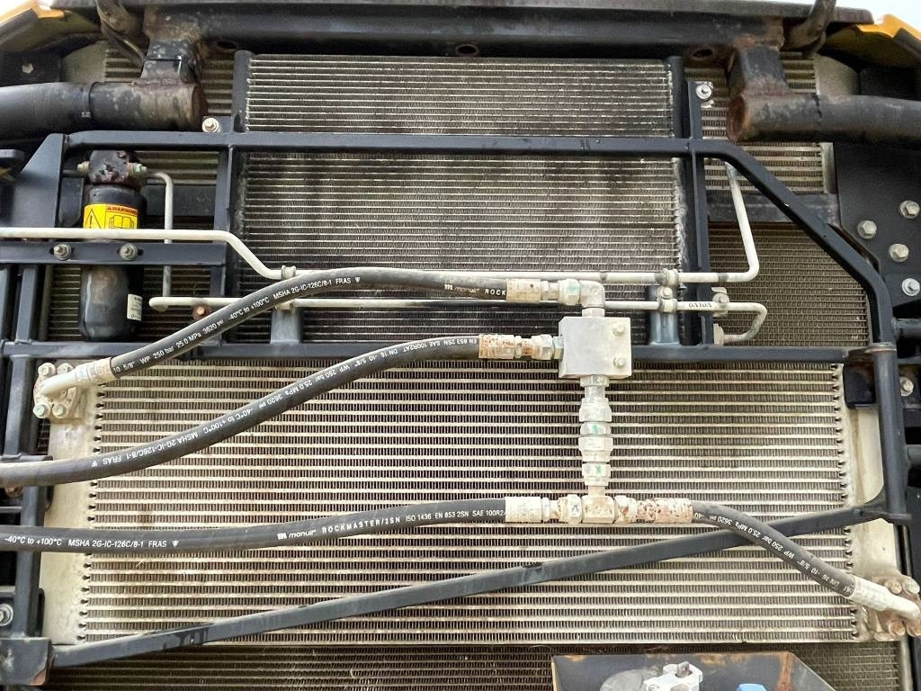 Utovarivač točkaš Volvo L 260 H: slika 24