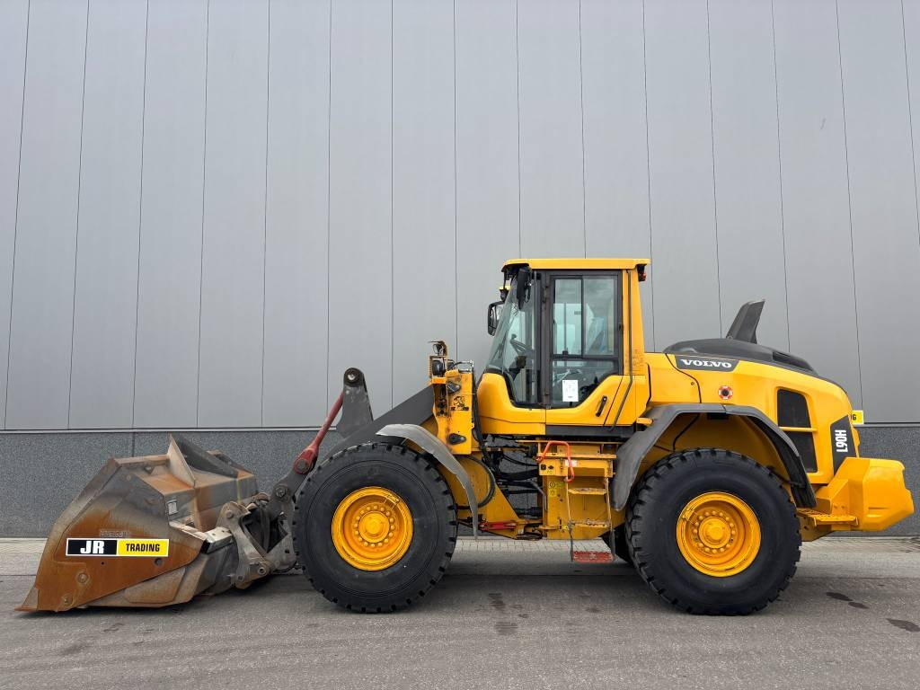 Utovarivač točkaš Volvo L 90 H (High tip + New tires): slika 1