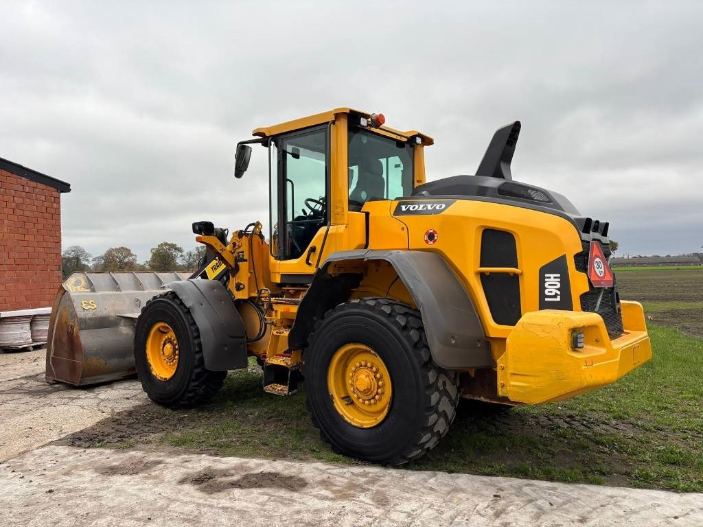 Volvo L 90 H (On Transport) - Utovarivač točkaš: slika 3 Volvo L 90 H (On Transport) - Utovarivač točkaš: slika 3