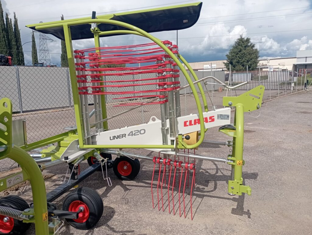 Claas Liner 420 - Prevrtač/ Grabuljač: slika 1 Claas Liner 420 - Prevrtač/ Grabuljač: slika 1