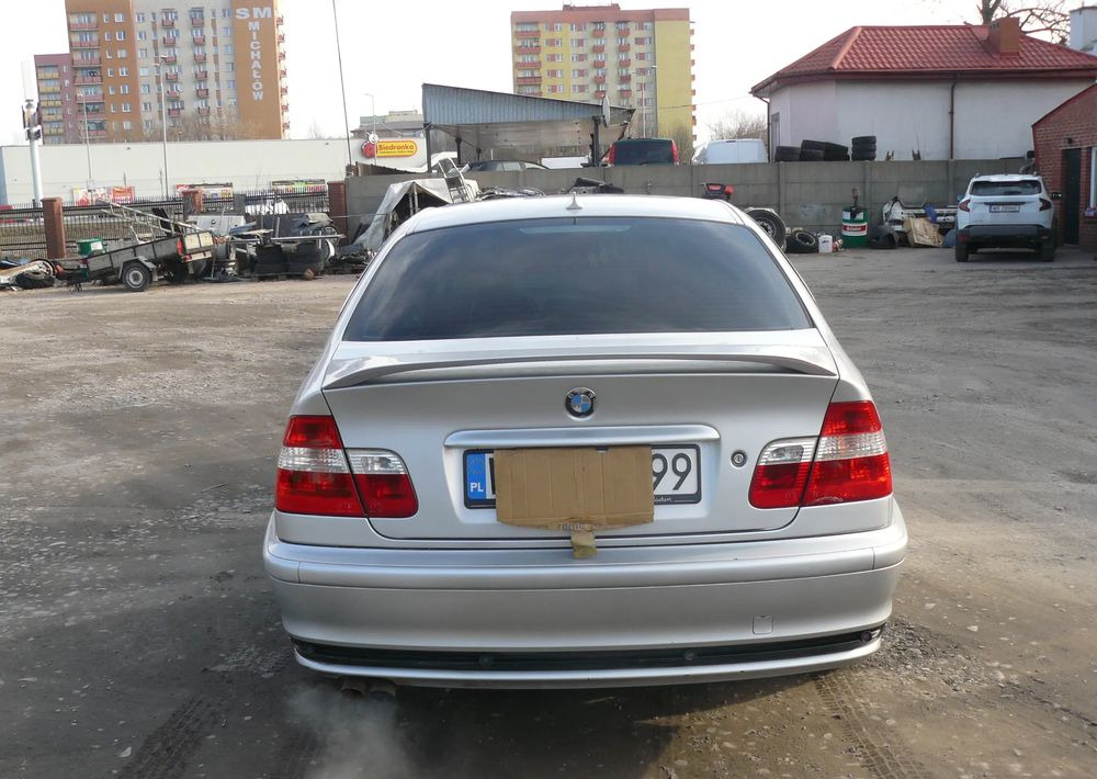 BMW Seria 3 320i - Automobil: slika 5 BMW Seria 3 320i - Automobil: slika 5