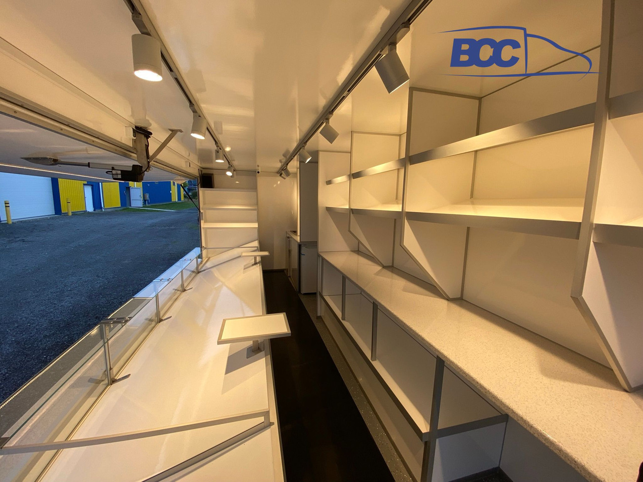 BCC POLSKA - FOOD TRUCK - MOBILNY SKLEP SPOŻYWCZY, AUTO SKLEP SPOŻYWCZY - PEUGEOT BOXER - Hrana kamion: slika 1 BCC POLSKA - FOOD TRUCK - MOBILNY SKLEP SPOŻYWCZY, AUTO SKLEP SPOŻYWCZY - PEUGEOT BOXER - Hrana kamion: slika 1