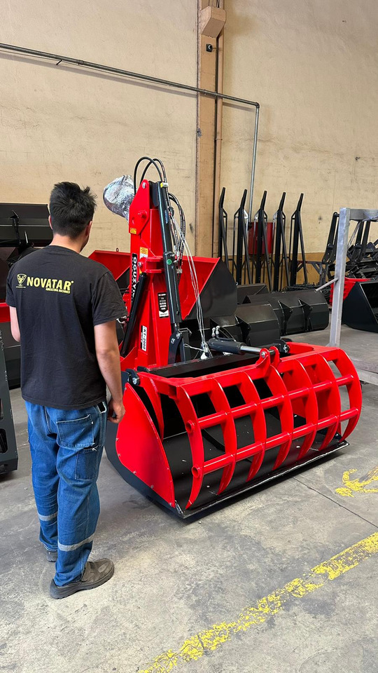 Traktor Novatar Tractor Rear Loader: slika 11 Traktor Novatar Tractor Rear Loader: slika 11