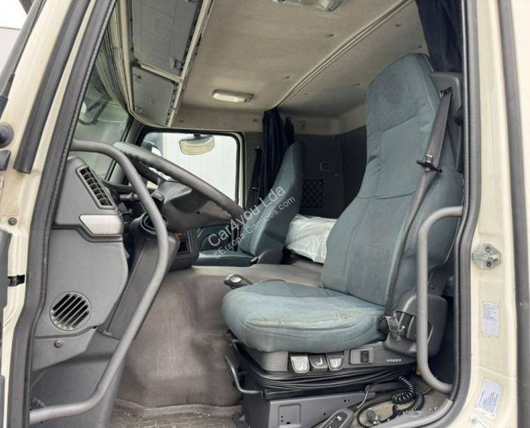 Kamion za prevoz automobila, Poluprikolica za prevoz automobila Volvo FM13: slika 15