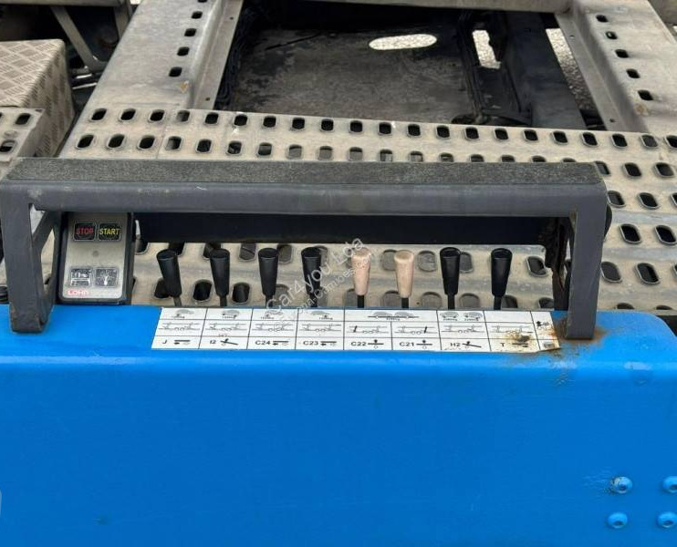 Kamion za prevoz automobila, Poluprikolica za prevoz automobila Volvo FM13: slika 18