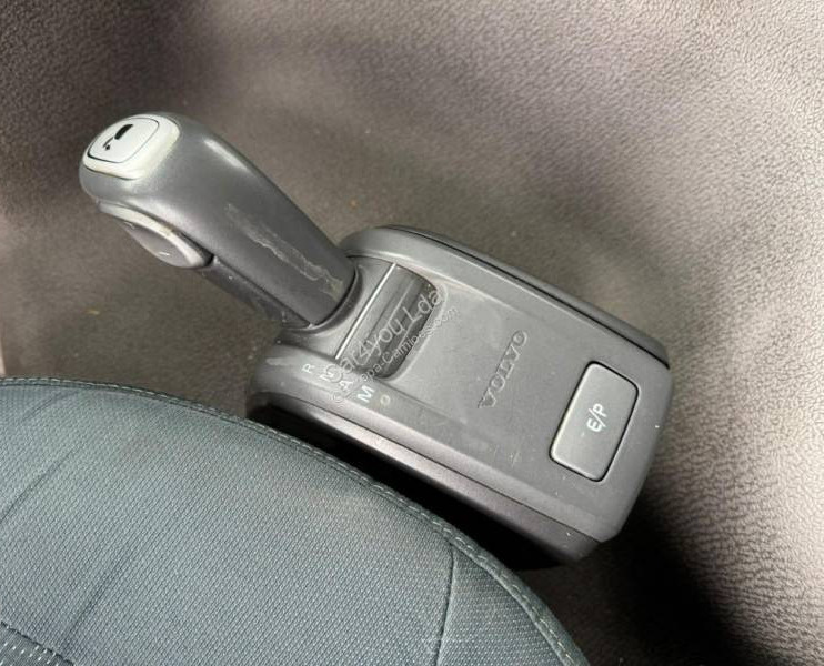 Kamion za prevoz automobila, Poluprikolica za prevoz automobila Volvo FM13: slika 11