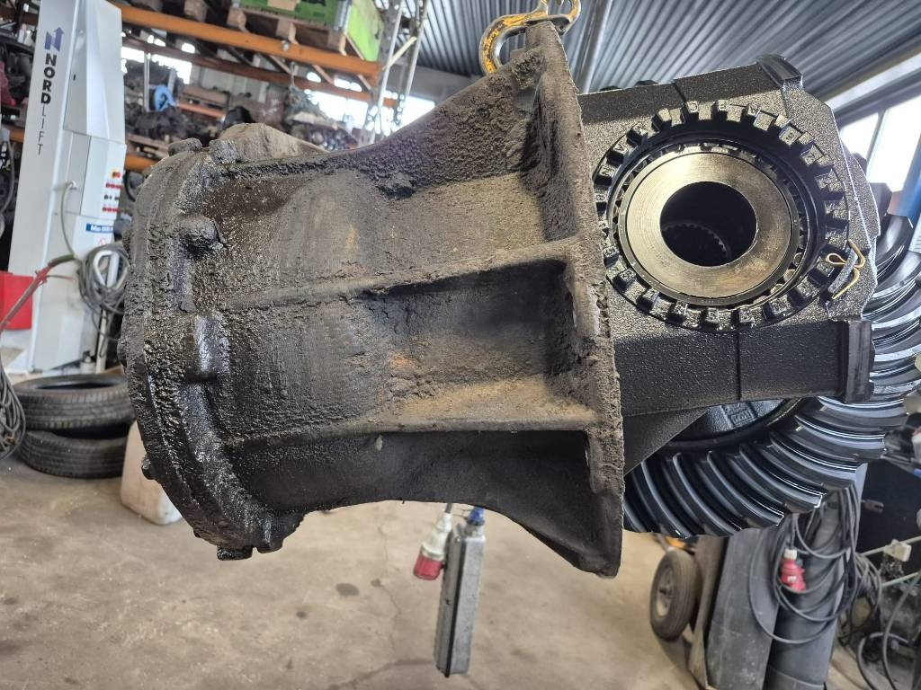 MAN HYD-1370 Etuperä ratio 3,70 - Osovina i delovi za Kamion: slika 1 MAN HYD-1370 Etuperä ratio 3,70 - Osovina i delovi za Kamion: slika 1