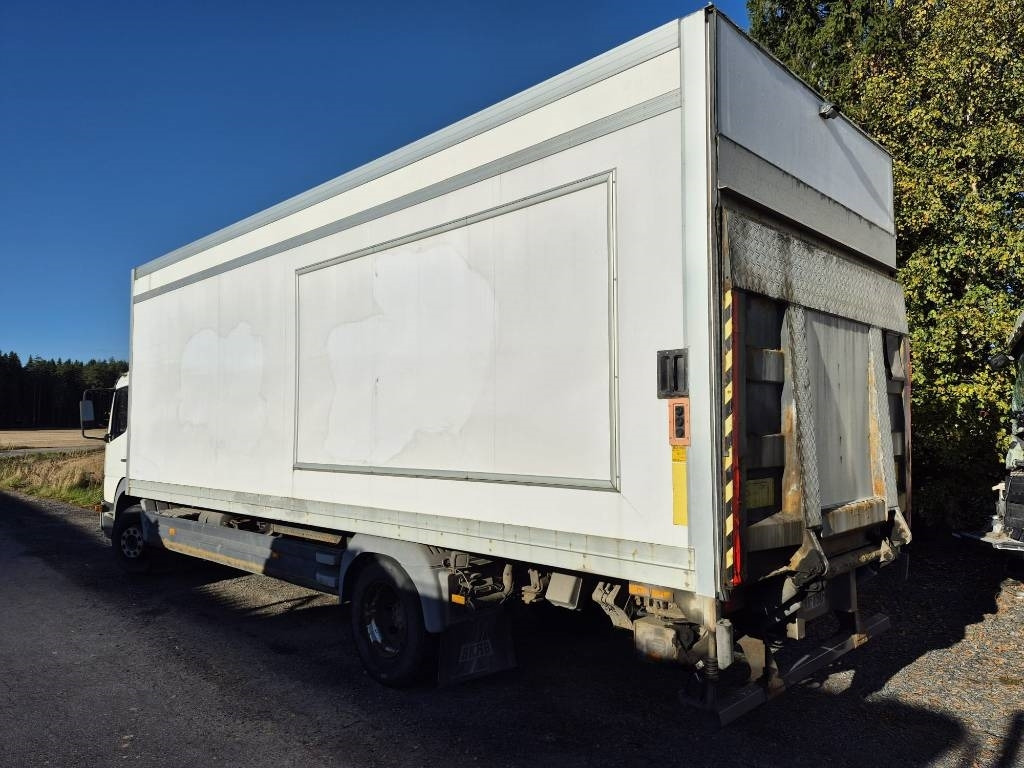 Mercedes-Benz Atego 1223 umpikori+pl nostin - Kamion sa zatvorenim sandukom: slika 4 Mercedes-Benz Atego 1223 umpikori+pl nostin - Kamion sa zatvorenim sandukom: slika 4