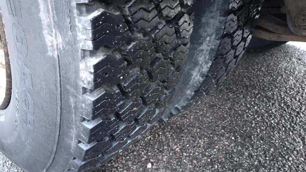 Scania P94 kokosivuaukeva kori+pl-nostin - Kamion sa zatvorenim sandukom: slika 5 Scania P94 kokosivuaukeva kori+pl-nostin - Kamion sa zatvorenim sandukom: slika 5