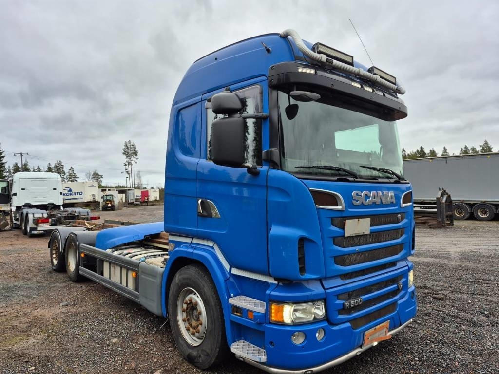 Scania R500 6x2 ilmajousi alusta - Kamion sa golom šasijom i zatvorenom kabinom: slika 2 Scania R500 6x2 ilmajousi alusta - Kamion sa golom šasijom i zatvorenom kabinom: slika 2