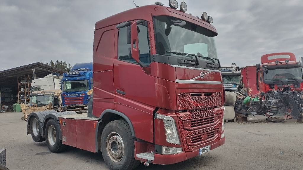 Volvo FH13 6x4 nouseva teliveto, HYDR!! - Tegljač: slika 2 Volvo FH13 6x4 nouseva teliveto, HYDR!! - Tegljač: slika 2