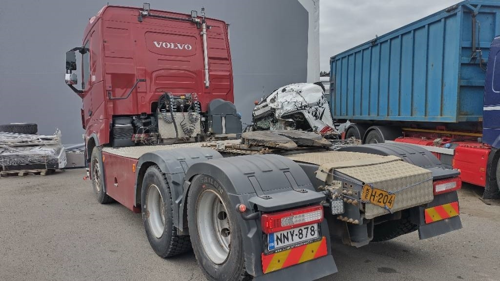 Volvo FH13 6x4 nouseva teliveto, HYDR!! - Tegljač: slika 5 Volvo FH13 6x4 nouseva teliveto, HYDR!! - Tegljač: slika 5