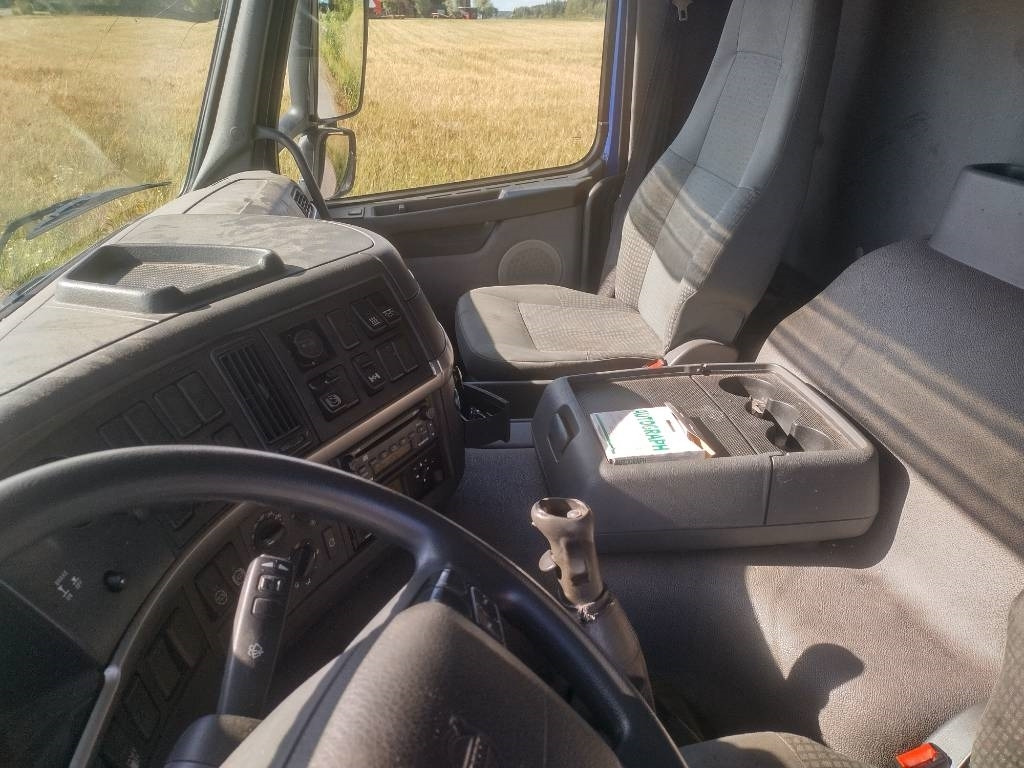 Lizing Volvo FM9 4x2 8,40m pitkä kylkiaukeava kori  Volvo FM9 4x2 8,40m pitkä kylkiaukeava kori: slika 9 Lizing Volvo FM9 4x2 8,40m pitkä kylkiaukeava kori  Volvo FM9 4x2 8,40m pitkä kylkiaukeava kori: slika 9