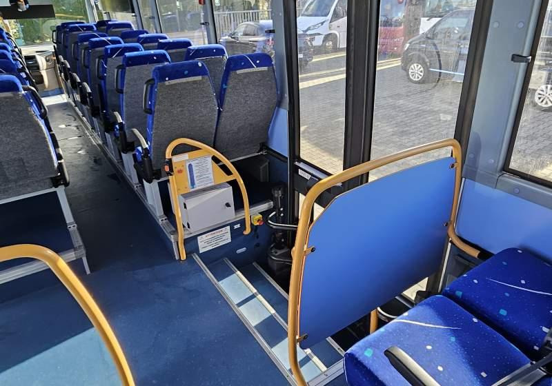 Prigradski autobus Irisbus CROSSWAY/ SPROWADZONY/ KLIMATYZACJA/ MANUAL: slika 9