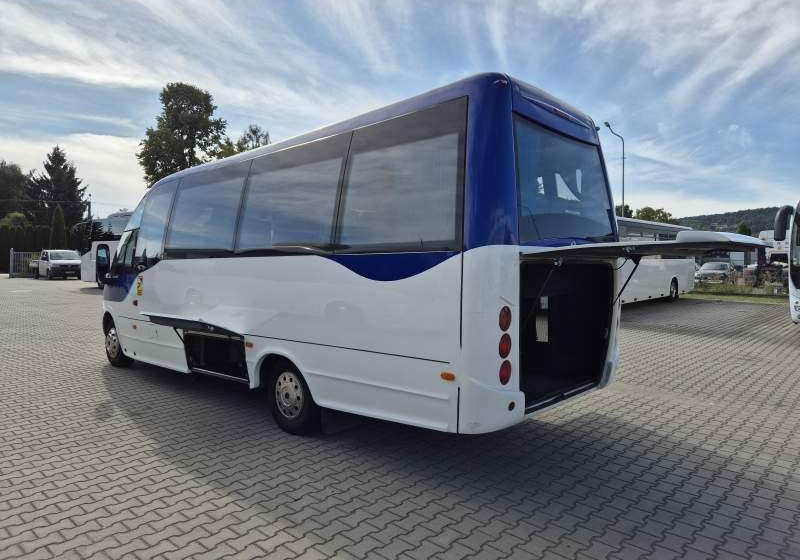 Lizing  Irisbus WING / SPROWADZONY / 28 MIEJSC/ KLIMA Irisbus WING / SPROWADZONY / 28 MIEJSC/ KLIMA: slika 12