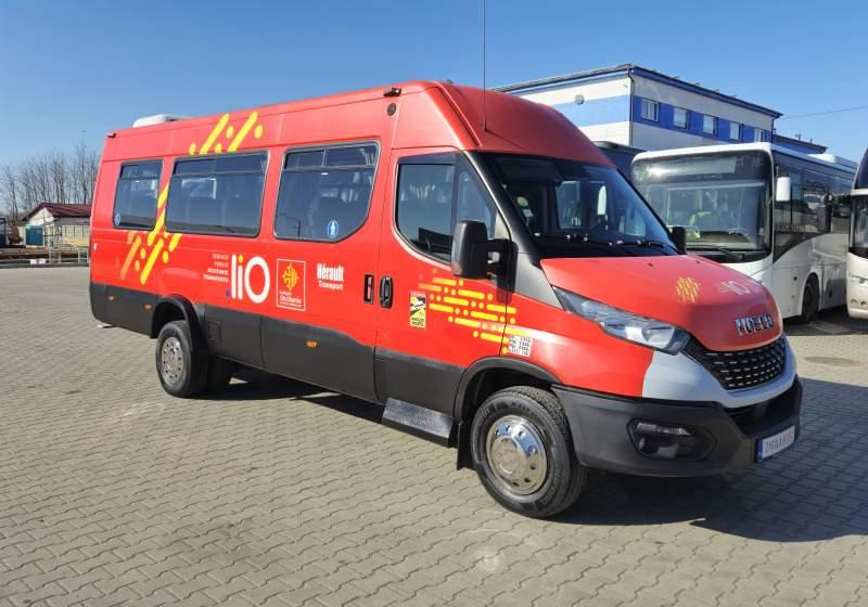 Iveco DAILY 65C18/SPROWADZONE/23 MIEJSCA/KLIM/WINDA - Minibus, Putnički kombi: slika 2 Iveco DAILY 65C18/SPROWADZONE/23 MIEJSCA/KLIM/WINDA - Minibus, Putnički kombi: slika 2