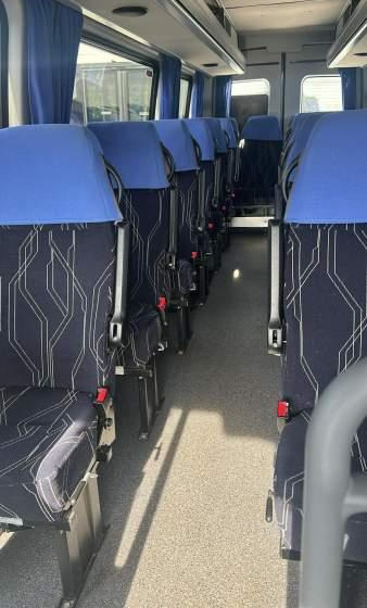 Lizing  Iveco DAILY/ SPROWADZONE / 2X KLIMA / TV / 108 000 KM Iveco DAILY/ SPROWADZONE / 2X KLIMA / TV / 108 000 KM: slika 7