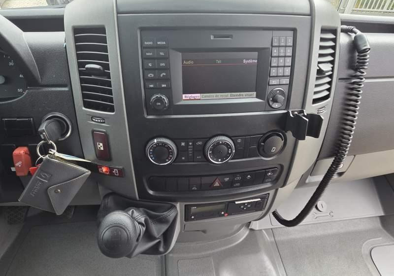 Mercedes-Benz SPRINTER TRANSFER 35 / SPROWADZONY/ 6 800 KM - Minibus, Putnički kombi: slika 2 Mercedes-Benz SPRINTER TRANSFER 35 / SPROWADZONY/ 6 800 KM - Minibus, Putnički kombi: slika 2