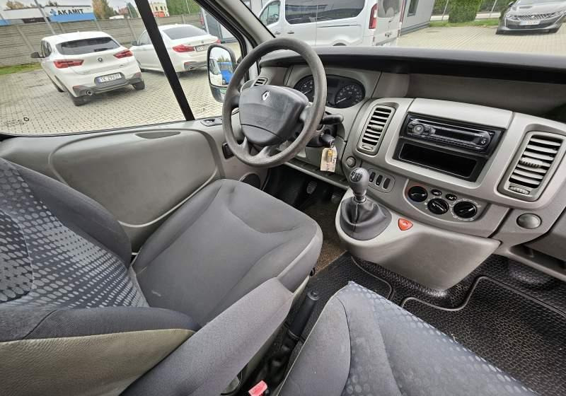 Renault TRAFIC 2.0 DCI 90 COMBI L2H1 / SPROWADZONY - Minibus, Putnički kombi: slika 4 Renault TRAFIC 2.0 DCI 90 COMBI L2H1 / SPROWADZONY - Minibus, Putnički kombi: slika 4