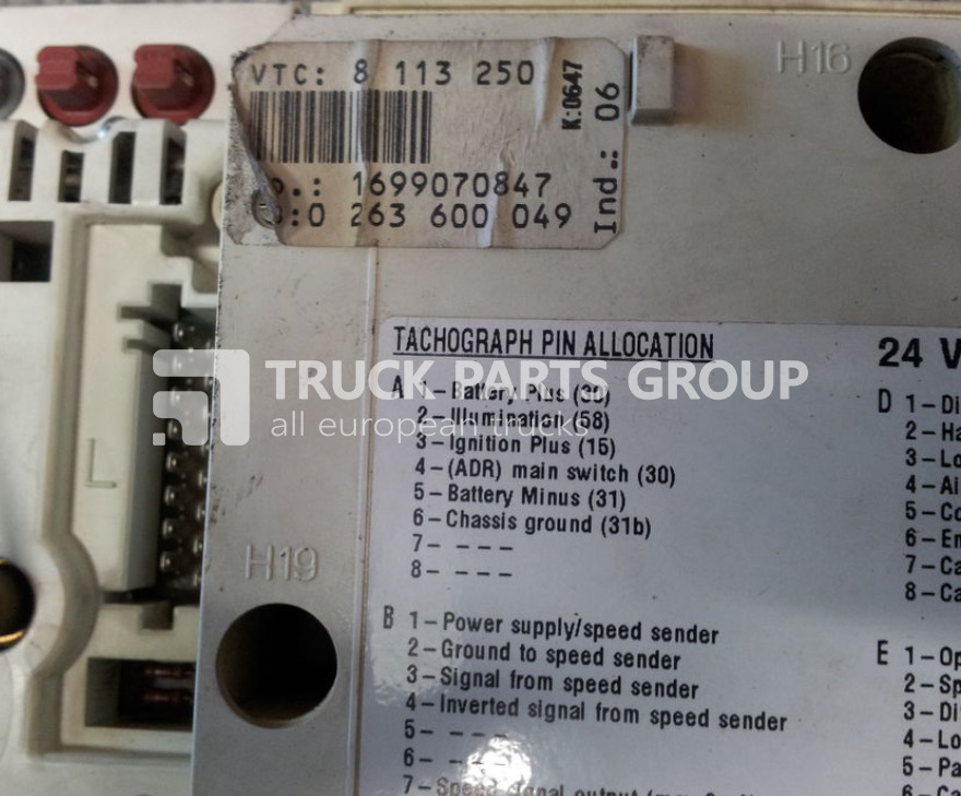 VOLVO FH12 D12A, D12C EURO2 instrument panel, dashboard, 3985743, 3985 dashboard - Komandna tabla za Kamion: slika 2 VOLVO FH12 D12A, D12C EURO2 instrument panel, dashboard, 3985743, 3985 dashboard - Komandna tabla za Kamion: slika 2