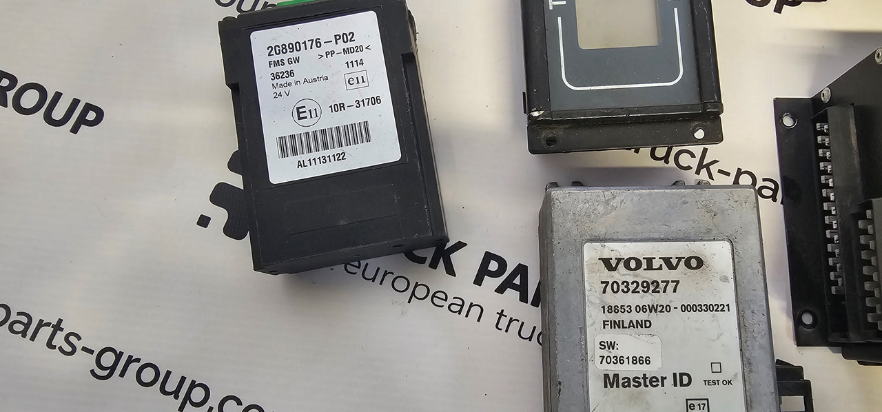 Volvo VOLVO, SCANIA BUS electronic FMS GW, switching converter, vip2000 STD Node2 unit, vbox 3600 c1 Multiq, Thoreb LCD 11085A, 1449519, 20890176, 20890176-P02, B12B 138126, 10R-31706, 70329277, 14390, 1449 - Upravljačka jedinica: slika 4 Volvo VOLVO, SCANIA BUS electronic FMS GW, switching converter, vip2000 STD Node2 unit, vbox 3600 c1 Multiq, Thoreb LCD 11085A, 1449519, 20890176, 20890176-P02, B12B 138126, 10R-31706, 70329277, 14390, 1449 - Upravljačka jedinica: slika 4