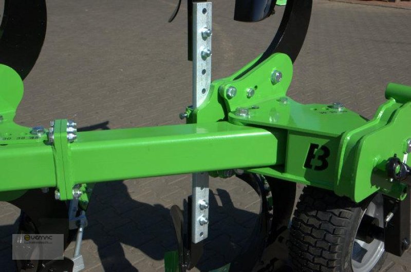 BOMET Drehpflug U064/2 4 Schar 0,30-0,38-0,45m Körperbreite - Plug: slika 5 BOMET Drehpflug U064/2 4 Schar 0,30-0,38-0,45m Körperbreite - Plug: slika 5