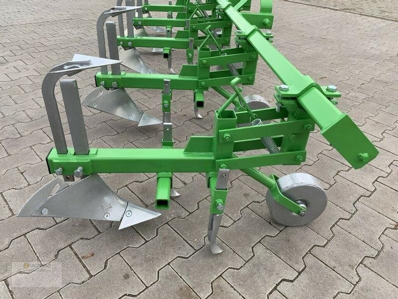 Novu Oprema za obradu zemljišta BOMET Kartoffelhäufler Bomet P475/1 4reihig Norma Häufler Kartoffel NEU: slika 12