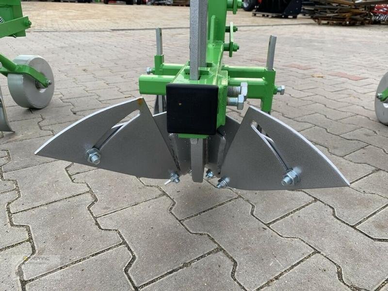 Novu Oprema za obradu zemljišta BOMET Kartoffelhäufler Bomet P475/1 4reihig Norma Häufler Kartoffel NEU: slika 14