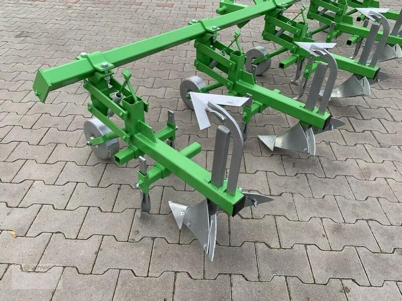 Novu Oprema za obradu zemljišta BOMET Kartoffelhäufler Bomet P475/1 4reihig Norma Häufler Kartoffel NEU: slika 9