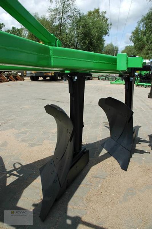 BOMET Rahmenpflug U013/2 4 Schar 0,25m Körperbreite - Plug: slika 3 BOMET Rahmenpflug U013/2 4 Schar 0,25m Körperbreite - Plug: slika 3