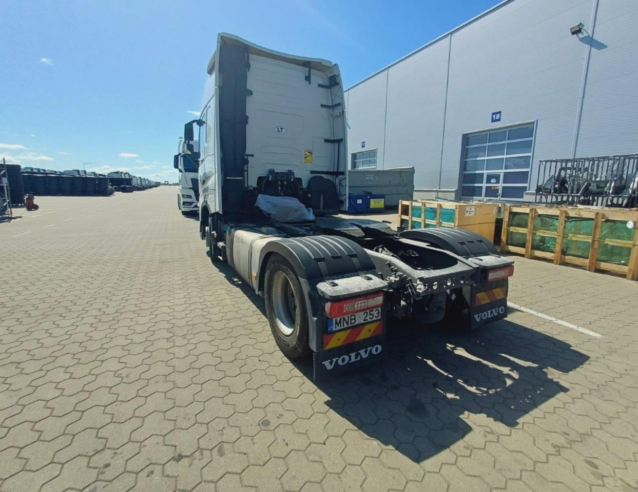 2023 Volvo FH 460 Globetrotter XL i-Save - Tegljač: slika 2 2023 Volvo FH 460 Globetrotter XL i-Save - Tegljač: slika 2