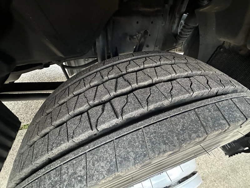 MAN TGL 10.180 / NL TRUCK / EURO6 / BOX+LIFT+SIDE DOOR / LOW KM / TOP!! - Kamion sa zatvorenim sandukom: slika 5 MAN TGL 10.180 / NL TRUCK / EURO6 / BOX+LIFT+SIDE DOOR / LOW KM / TOP!! - Kamion sa zatvorenim sandukom: slika 5