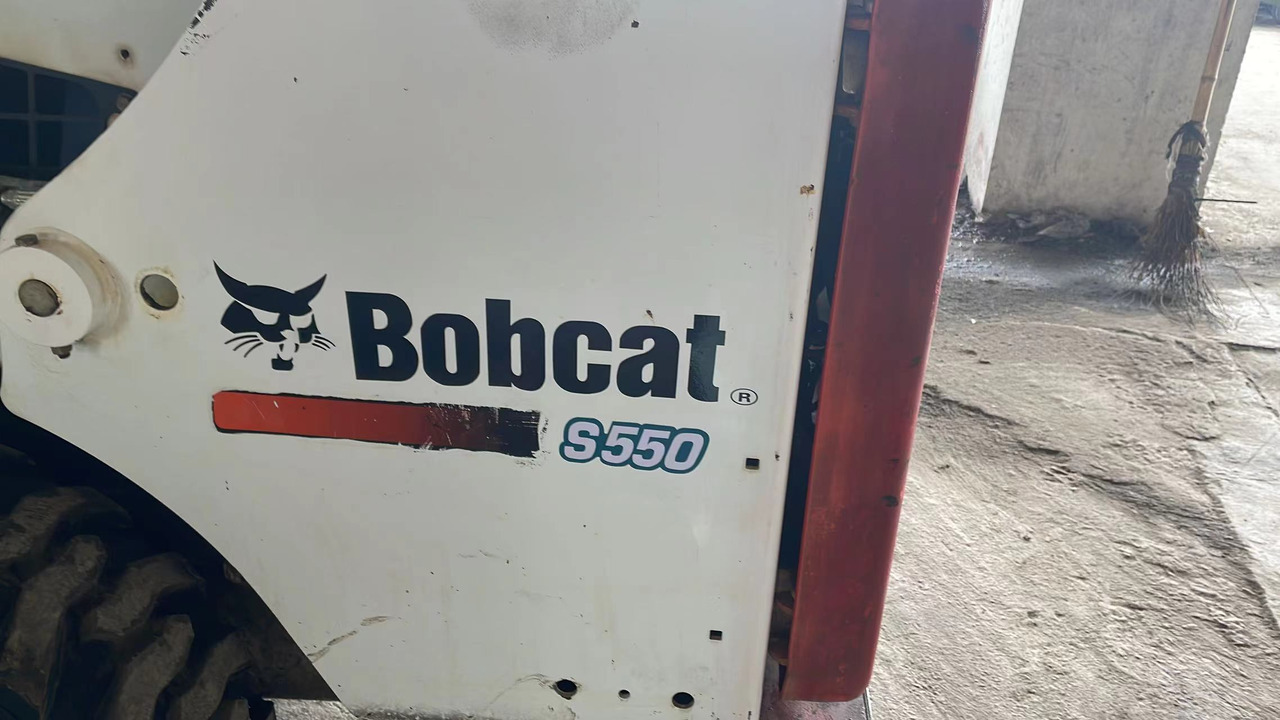 BOBCAT S550 - Instrument/ Oprema: slika 4 BOBCAT S550 - Instrument/ Oprema: slika 4