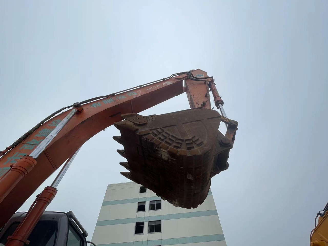 HITACHI ZX350LCH-1 - Bager guseničar: slika 3 HITACHI ZX350LCH-1 - Bager guseničar: slika 3