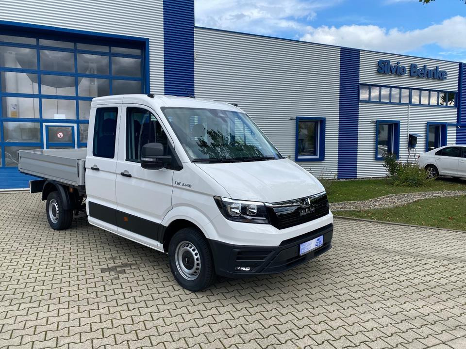 MAN TGE 3.140 Doka Pritsche Next Level *TEMPO*KLIMA*CAM*AHK*APP*PDC*INKL.19% MWST*SOFORT!* - Dostavno vozilo s ravnom platformom, Dostavno vozilo sa duplom kabinom: slika 1 MAN TGE 3.140 Doka Pritsche Next Level *TEMPO*KLIMA*CAM*AHK*APP*PDC*INKL.19% MWST*SOFORT!* - Dostavno vozilo s ravnom platformom, Dostavno vozilo sa duplom kabinom: slika 1