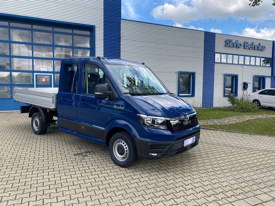 MAN TGE 3.140 Doka Pritsche Next Level *TEMPO*KLIMA*CAM*AHK*APP*PDC*INKL.19% MWST*SOFORT!* - Dostavno vozilo s ravnom platformom, Dostavno vozilo sa duplom kabinom: slika 1 MAN TGE 3.140 Doka Pritsche Next Level *TEMPO*KLIMA*CAM*AHK*APP*PDC*INKL.19% MWST*SOFORT!* - Dostavno vozilo s ravnom platformom, Dostavno vozilo sa duplom kabinom: slika 1