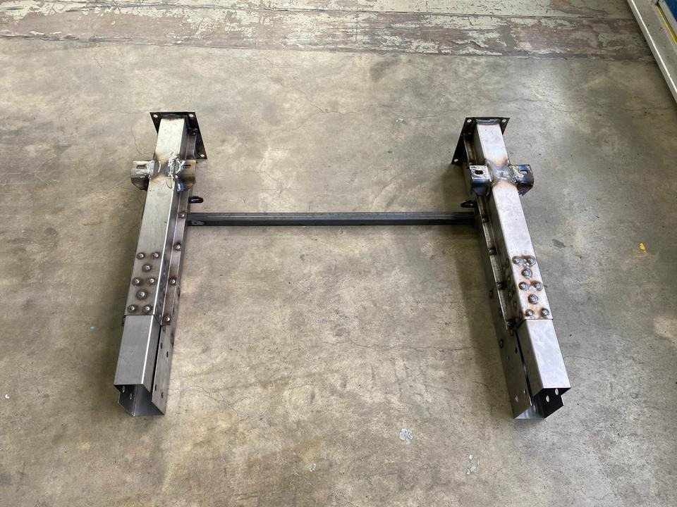 Rahmenverlängerung Mercedes Sprinter 907 Vormontiert und Grundiert - Rezervni deo: slika 1 Rahmenverlängerung Mercedes Sprinter 907 Vormontiert und Grundiert - Rezervni deo: slika 1