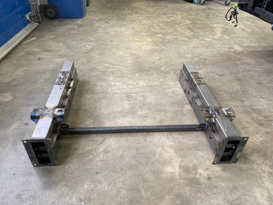 Rahmenverlängerung Mercedes Sprinter 907 Vormontiert und Grundiert - Rezervni deo: slika 2 Rahmenverlängerung Mercedes Sprinter 907 Vormontiert und Grundiert - Rezervni deo: slika 2