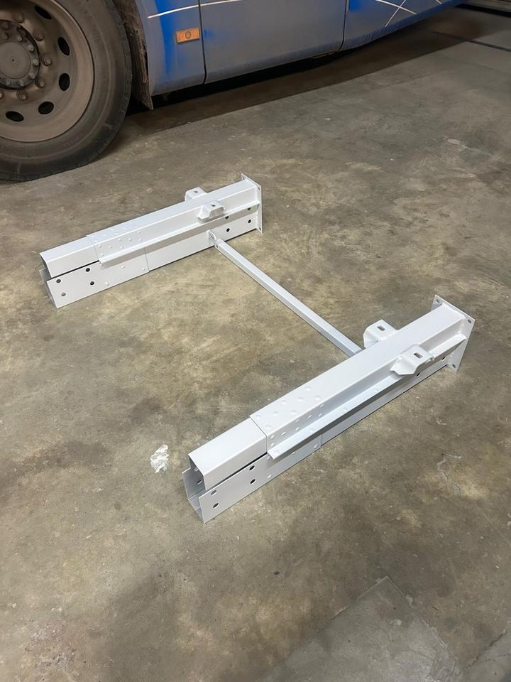 Rahmenverlängerung Mercedes Sprinter 907 Vormontiert und Lackiert in Uni-Wunschfarbton - Rezervni deo: slika 2 Rahmenverlängerung Mercedes Sprinter 907 Vormontiert und Lackiert in Uni-Wunschfarbton - Rezervni deo: slika 2