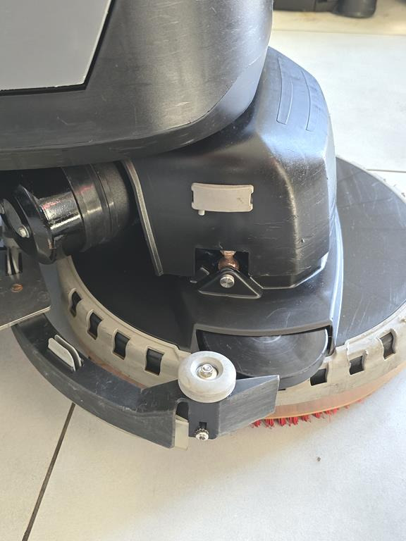 Mašina za pranje podova KARCHER BD 38/12 C: slika 9