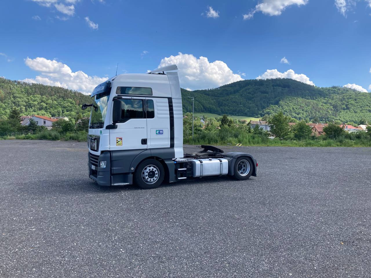 MAN TGX 18.500 XXL*MEGA*2xTANK*RETARDER*LLS-U*2018* - Tegljač: slika 3 MAN TGX 18.500 XXL*MEGA*2xTANK*RETARDER*LLS-U*2018* - Tegljač: slika 3