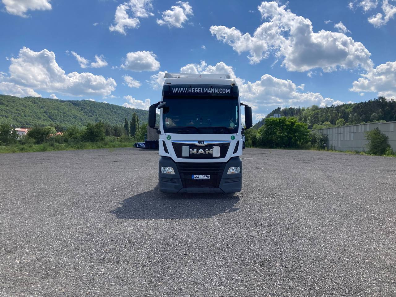 MAN TGX 18.500 XXL*MEGA*2xTANK*RETARDER*LLS-U*2018* - Tegljač: slika 1 MAN TGX 18.500 XXL*MEGA*2xTANK*RETARDER*LLS-U*2018* - Tegljač: slika 1