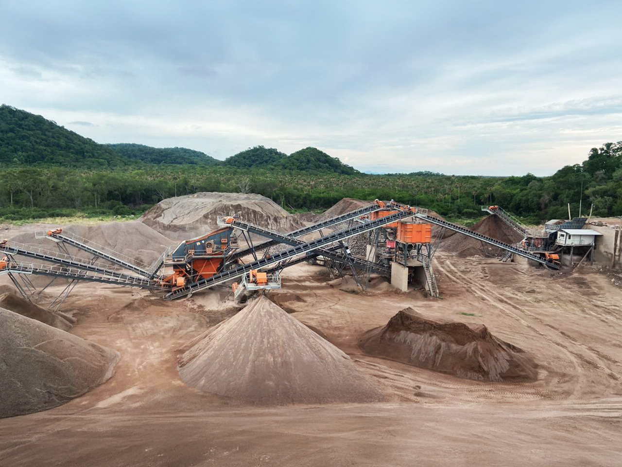 Novu Drobilica Constmach Stationary Stone Crushing and Screening Plant 50 to 1,000 TPH: slika 6