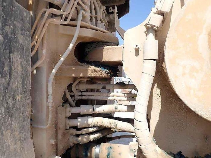 Utovarivač točkaš CAT 988K: slika 33 Utovarivač točkaš CAT 988K: slika 33