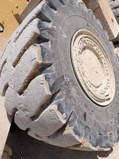 Utovarivač točkaš CAT 988K: slika 25 Utovarivač točkaš CAT 988K: slika 25